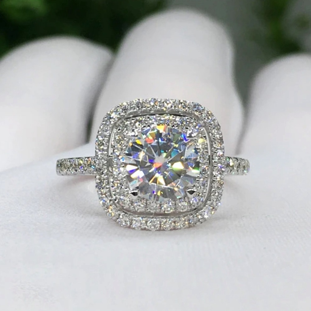 Diamond Ring - Picture 5 of 6